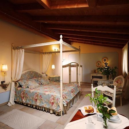 Agriturismo Otto Ducati D'Oro Ізола-делла-Скала Екстер'єр фото
